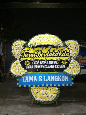 Papan Bunga Duka di Marikit